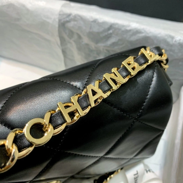 WellDesigned CHANEL FLAP BAG 668 - Image 6