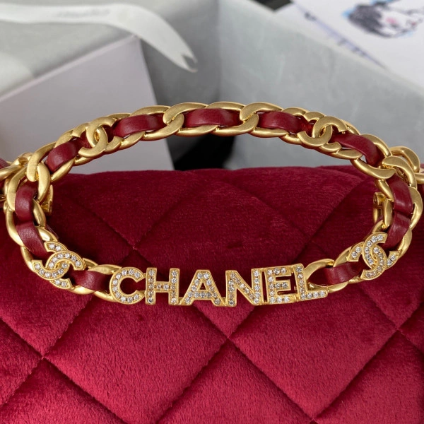 CHANEL FLAP BAG Comfortable 471 - Image 4