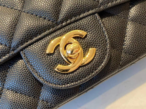 Affordable CHANEL FLAP BAG 20CM 644 - Image 4