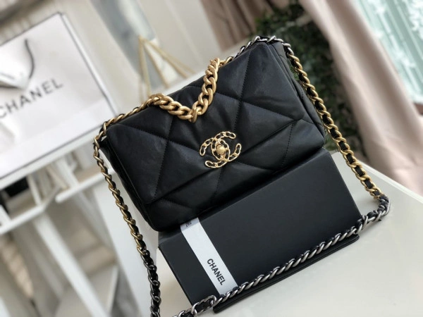 CHANEL 19 FLAP BAG HighQuality 87 - Image 5