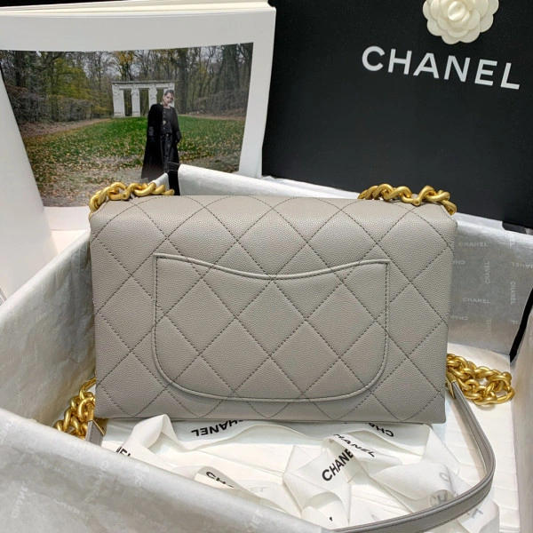 Fashionable CHANEL FLAP BAG 591 - Image 4