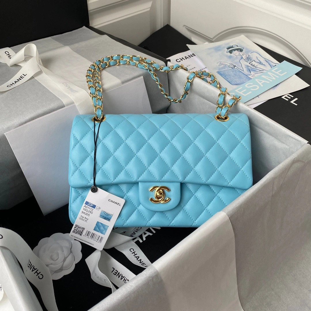 Comfortable CHANEL FLAP BAG 574