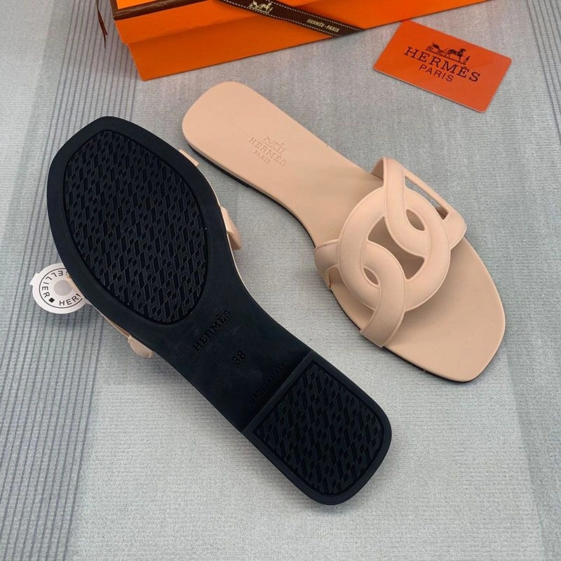 Hermes Aloha Slides Women Rubber with Chaine D'ancre In Apricot - Image 4