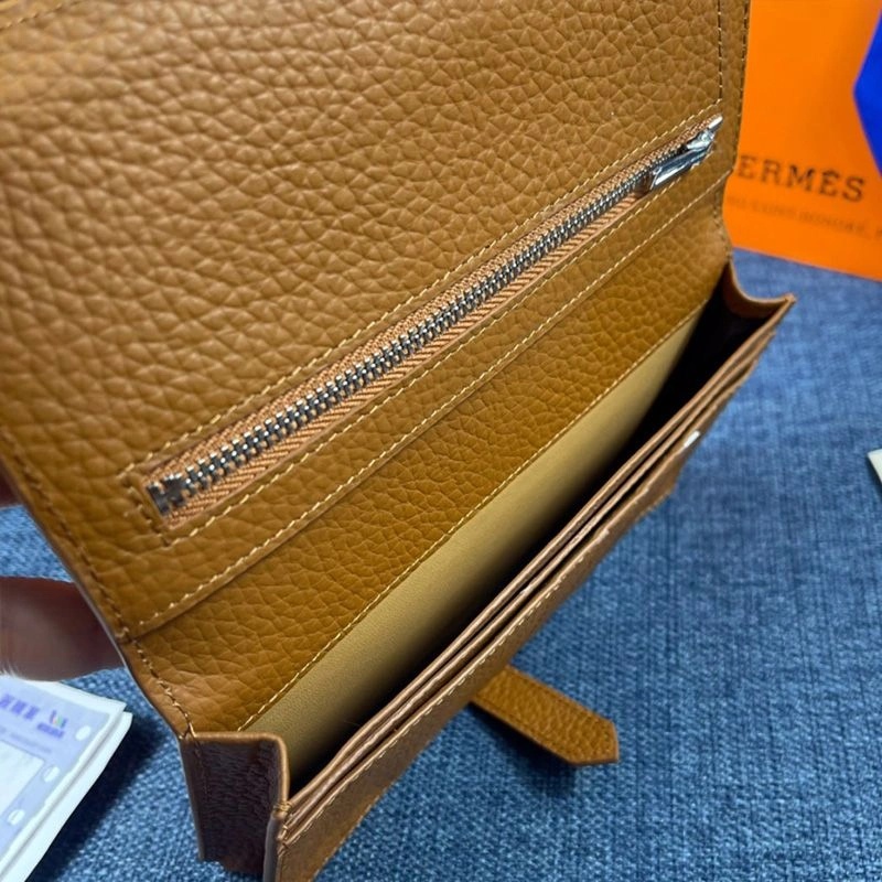 Hermes Bearn Wallet Togo Leather Palladium Hardware In Brown - Image 4