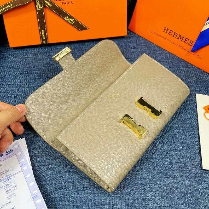 Hermes Constance Wallet Epsom Leather Gold Hardware In Grey - Image 3