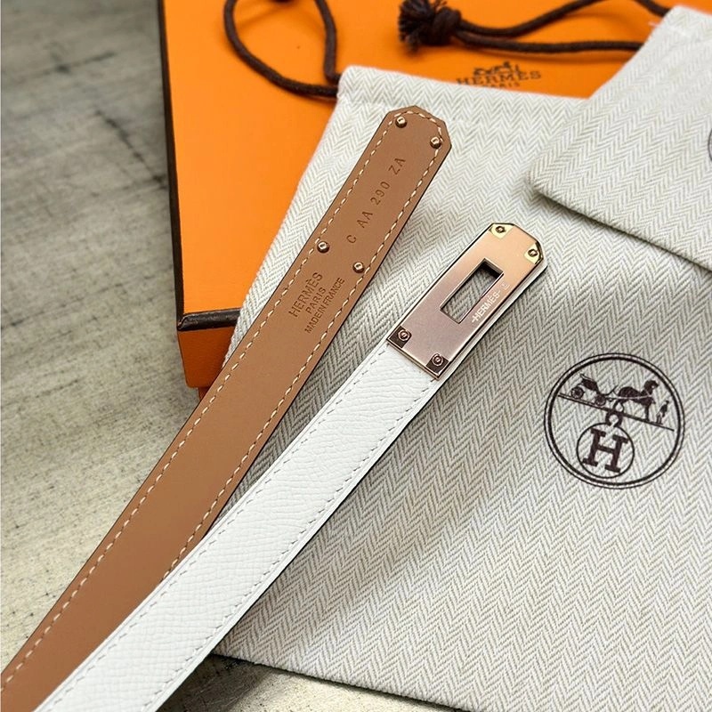 Hermes Kelly 18 Belt Espom Leather In White Rose Gold - Image 3