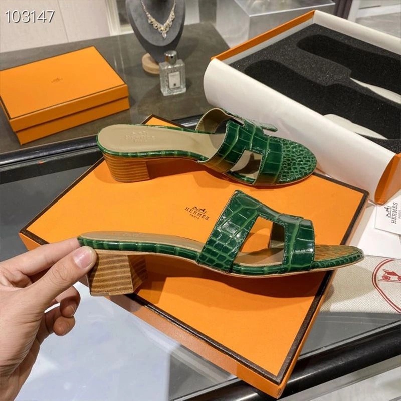 Hermes Oasis Slides Women Alligator Leather In Green - Image 5