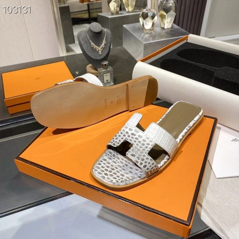 Hermes Oran Slides Women Alligator Leather In White - Image 4