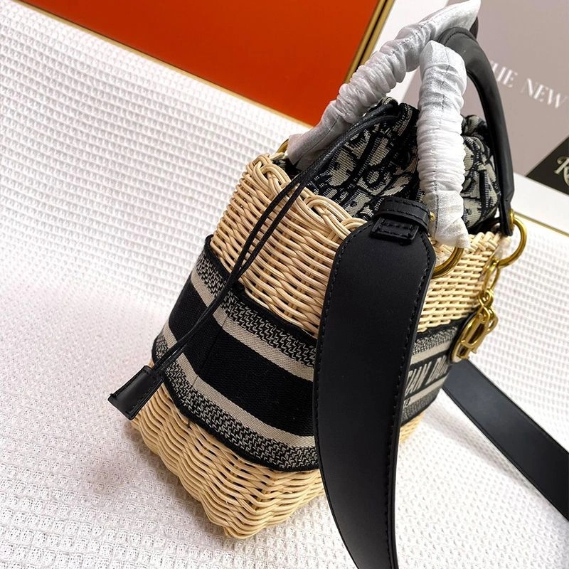 Medium Lady Dior Bag Wicker and Oblique Motif Canvas Black - Image 3