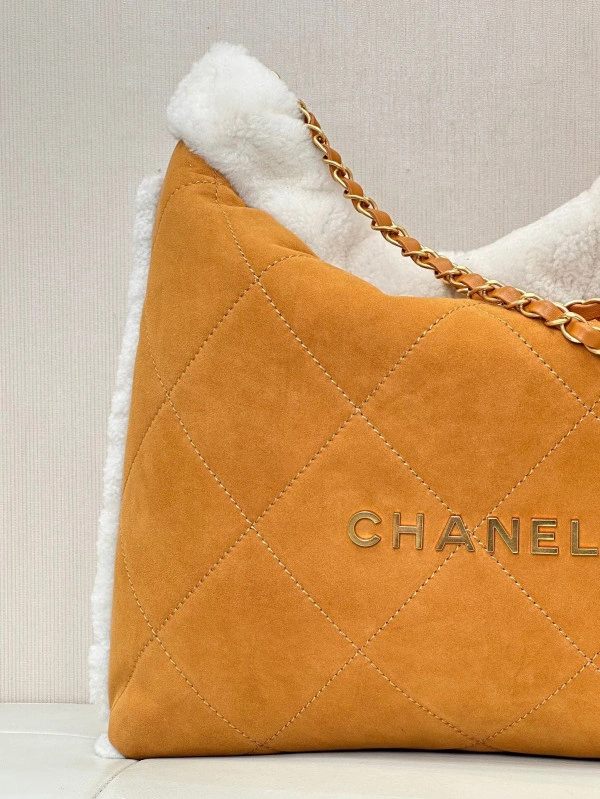 CHANEL 22 HANDBAG Affordable 1501 - Image 4