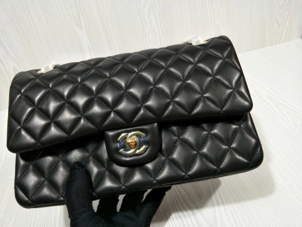 CHANEL FLAP BAG LAMBSKIN Trendy 727 - Image 18