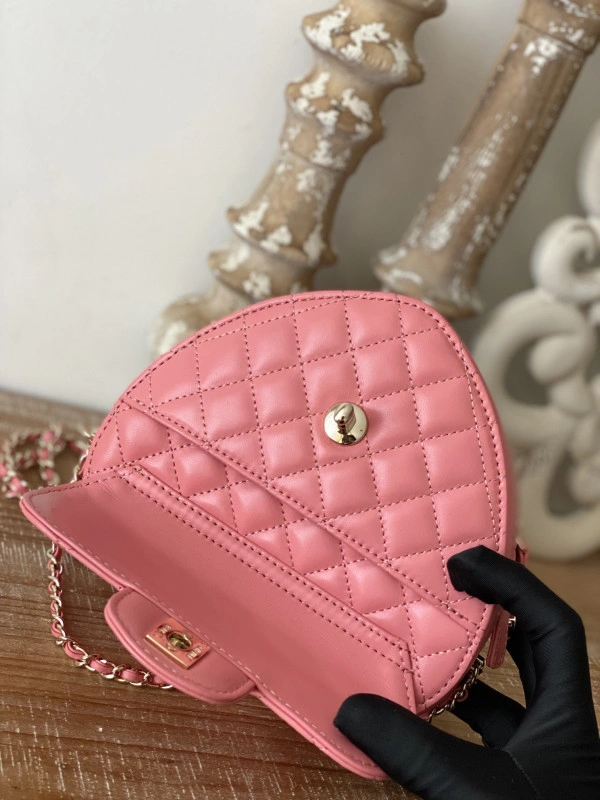 SmartChoice CHANEL HEART BAG 1649 - Image 7