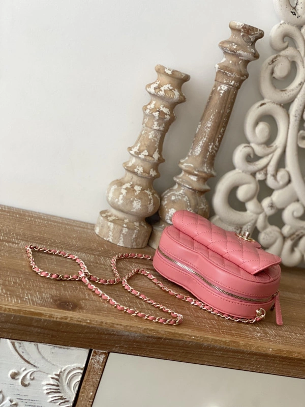 SmartChoice CHANEL HEART BAG 1649 - Image 8