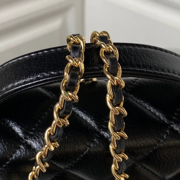 CHANEL CHANELUTCH WITH CHAIN Fashionable 973 - Image 5