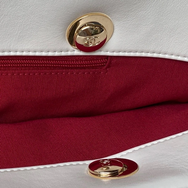 CHANEL Shopping Bag Shiny Lambskin HighQuality 1129 - Image 10