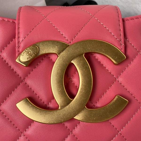 Trendy CHANEL SMALL MESSENGER BAG 359 - Image 3