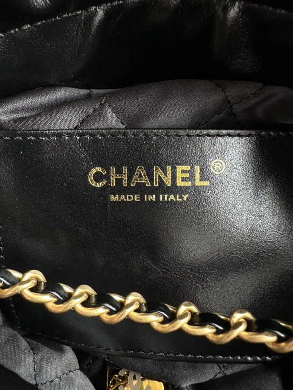 CHANEL 22 BACKPACK -20-19-6cm StreetReady 107 - Image 10