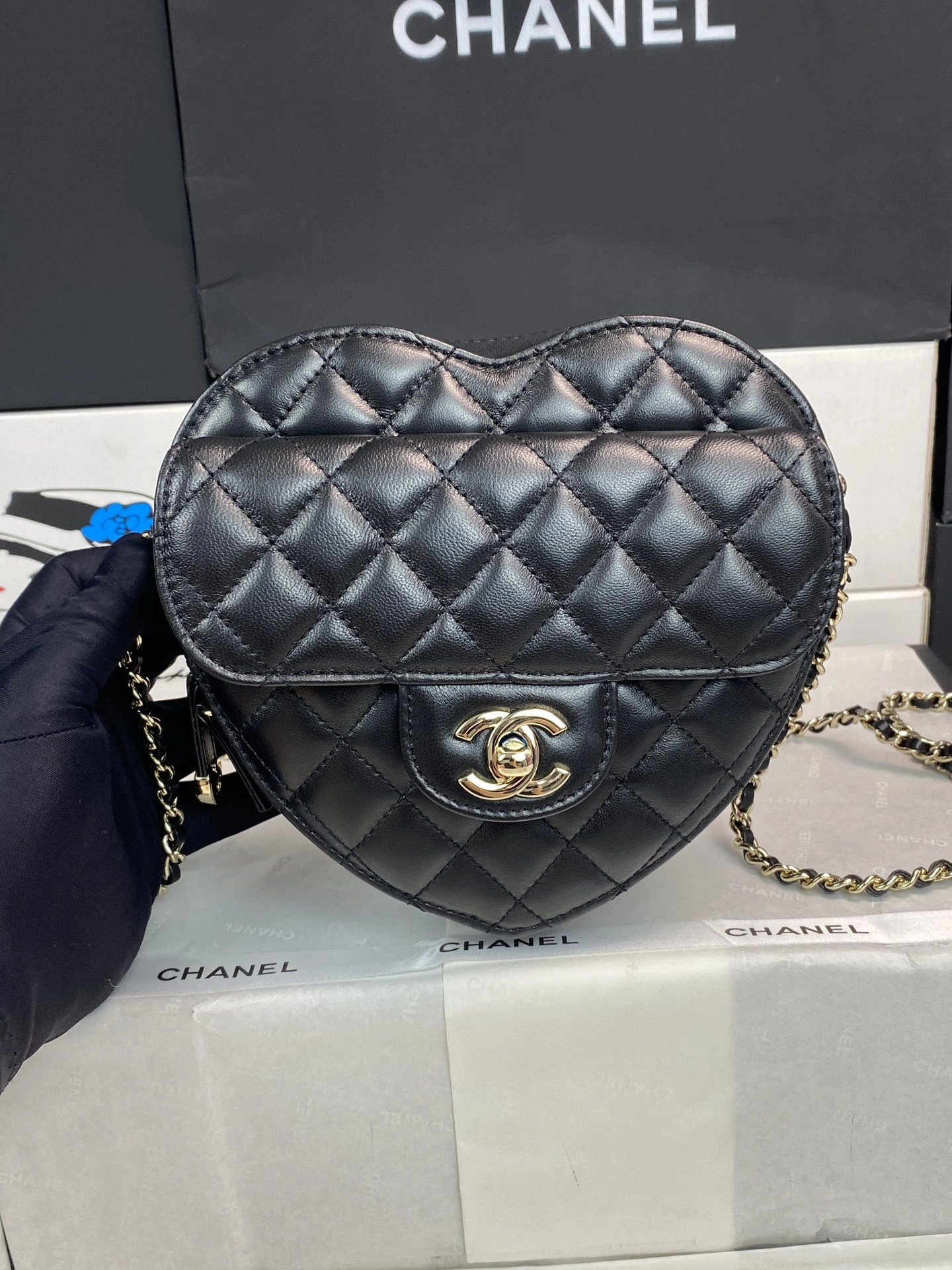 SportInspired CHANEL Heart Bag-18*16.5*6.5CM 1401