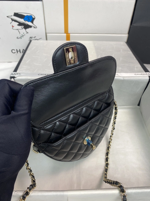 SportInspired CHANEL Heart Bag-18*16.5*6.5CM 1401 - Image 7