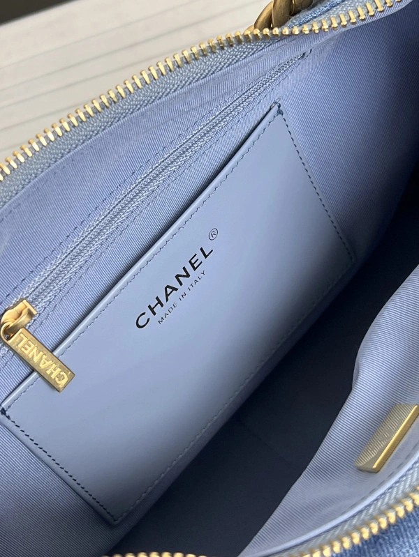 CHANEL Large Hobo Bag Trendy 1429 - Image 10